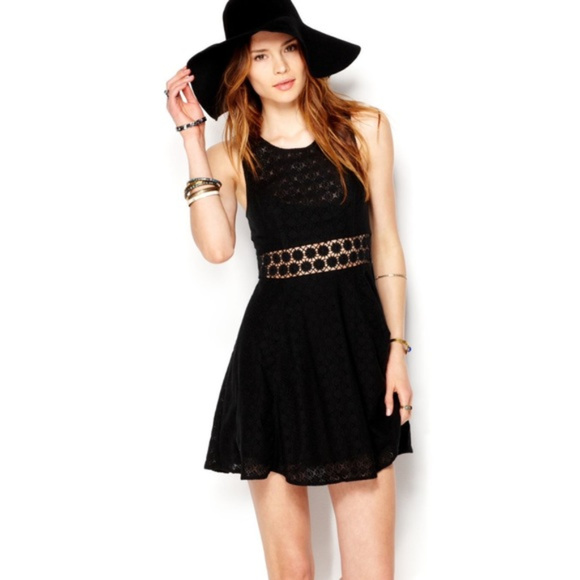 Free People Black Fitted Daisy Waist Size 4 - Picture 1 of 4